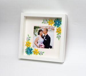 Read more about the article Floral Wedding Photo Frame