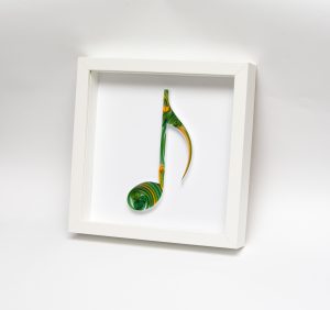 Read more about the article Musical Note Quilling Home Decor