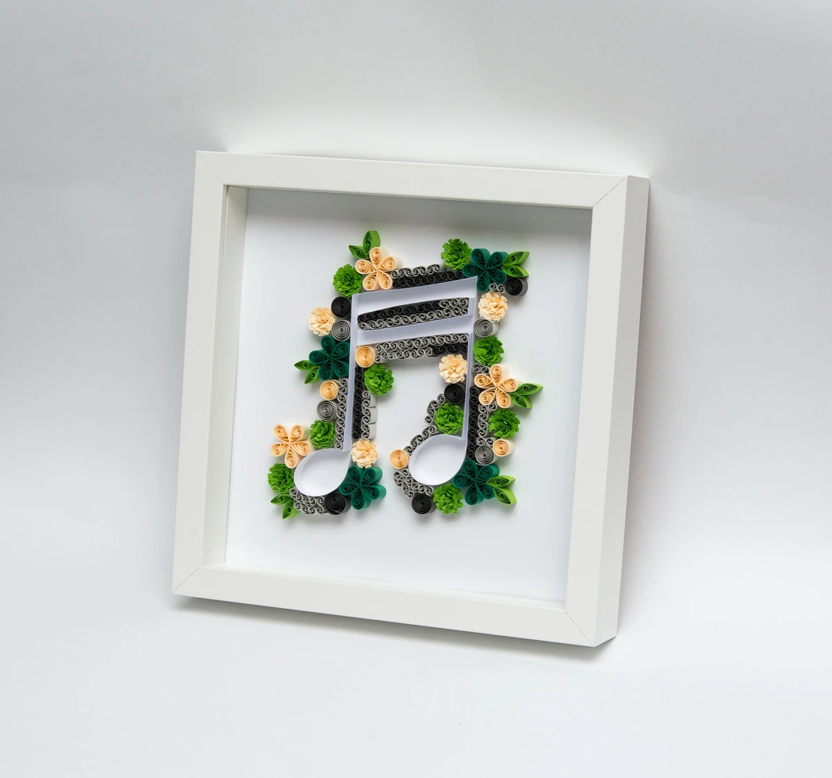 You are currently viewing Green Musical Note Quilling Wall Art
