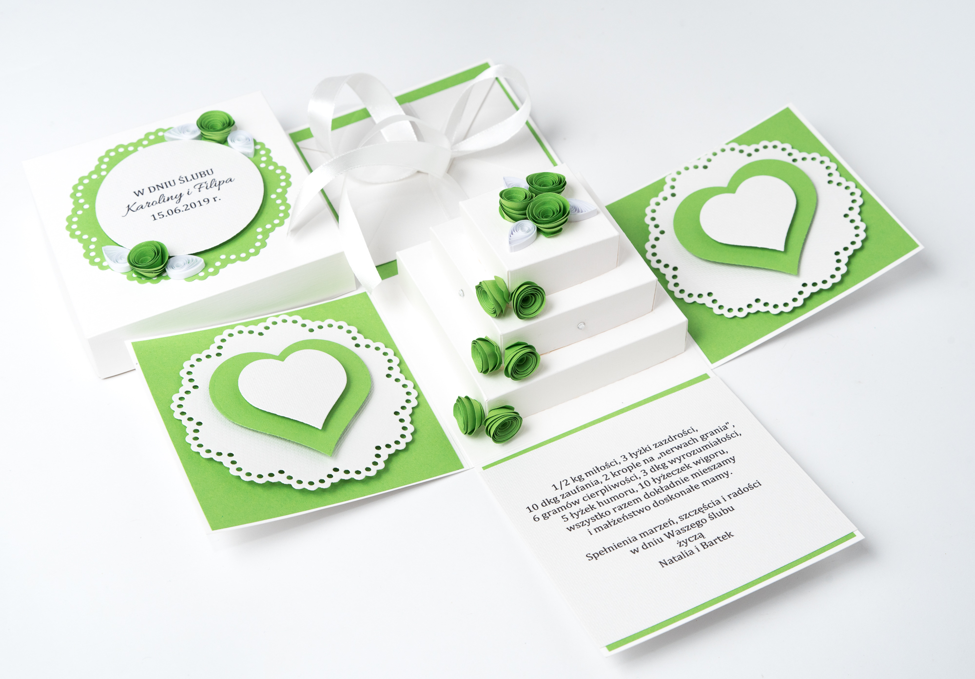 You are currently viewing Green Wedding Exploding Box – Unique Handmade Invitations