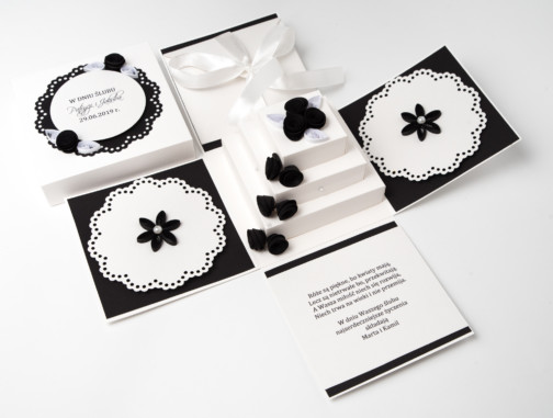 czarno biała kartka na ślub ręcznie robiona kartka pudełko z tortem exploding box