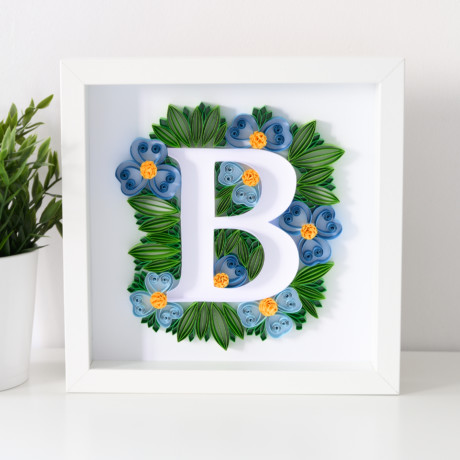 Litera B – Niebieskie kwiaty