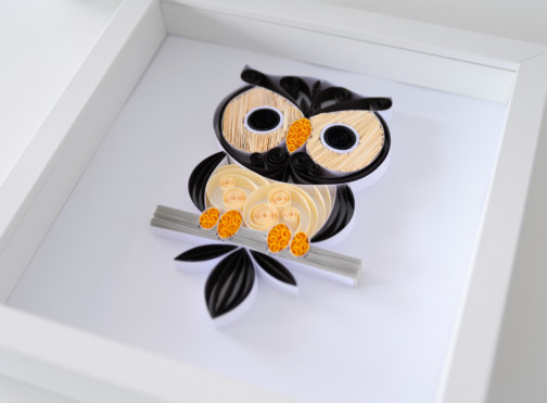 urocza sowa w ramce ręcznie robiona dekoracja do pokoju dziecka obrazki ze zwierzakami sklep internetowy
